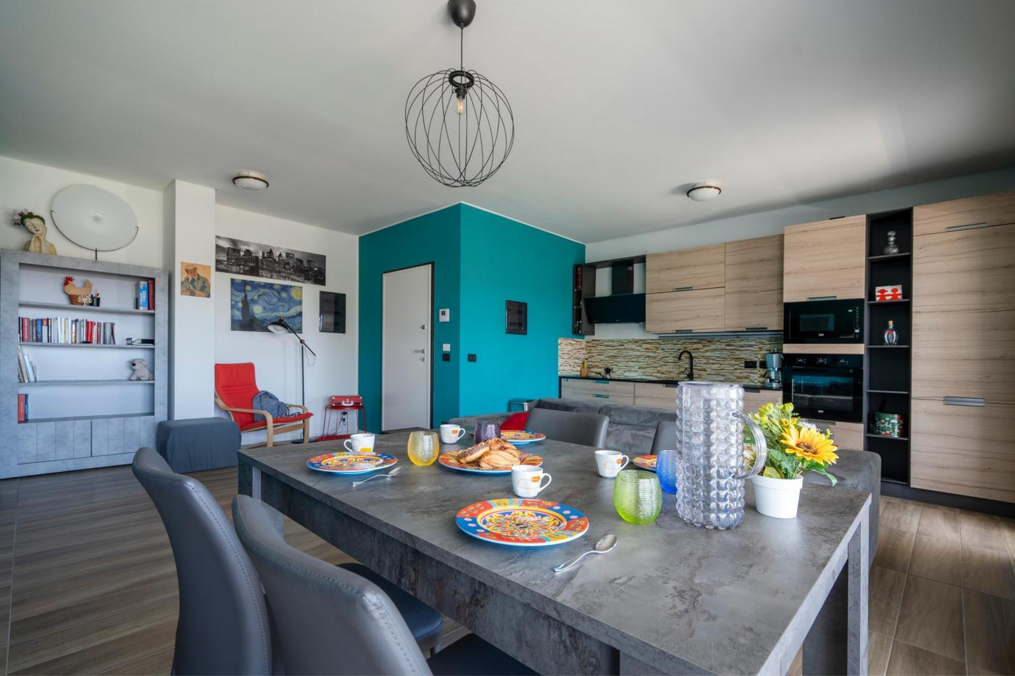 Kind Park - Sleek Apartment With Terrace & Parking Bari Ngoại thất bức ảnh