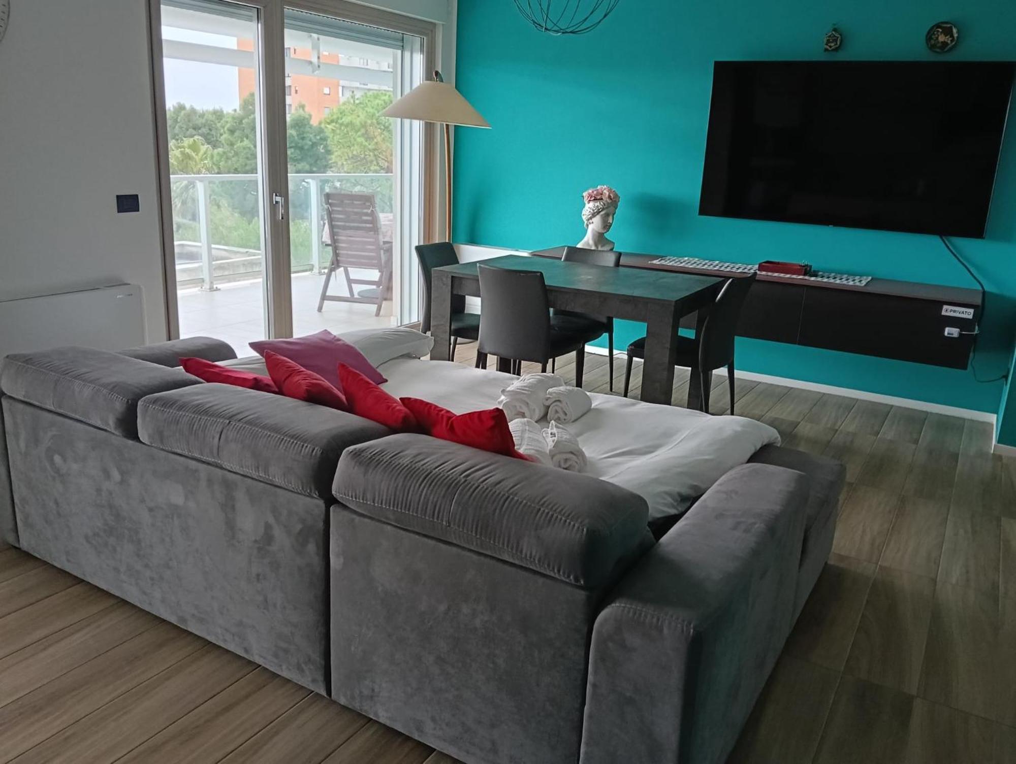 Kind Park - Sleek Apartment With Terrace & Parking Bari Ngoại thất bức ảnh