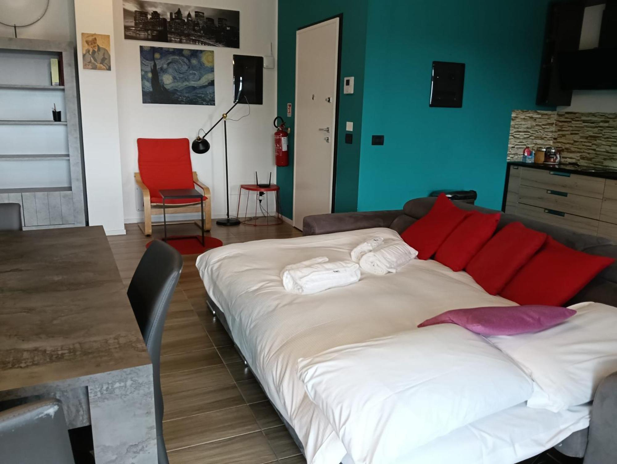 Kind Park - Sleek Apartment With Terrace & Parking Bari Ngoại thất bức ảnh